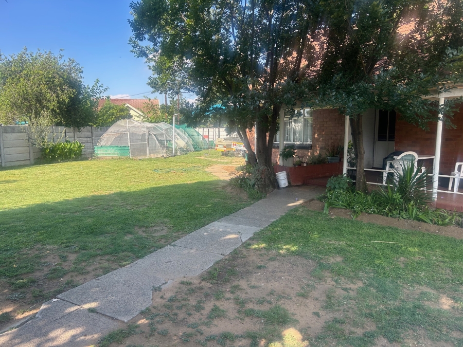 3 Bedroom Property for Sale in Vierfontein Free State